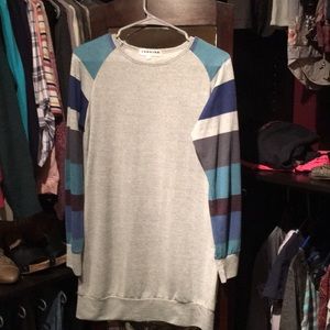 Size Medium long sleeve top